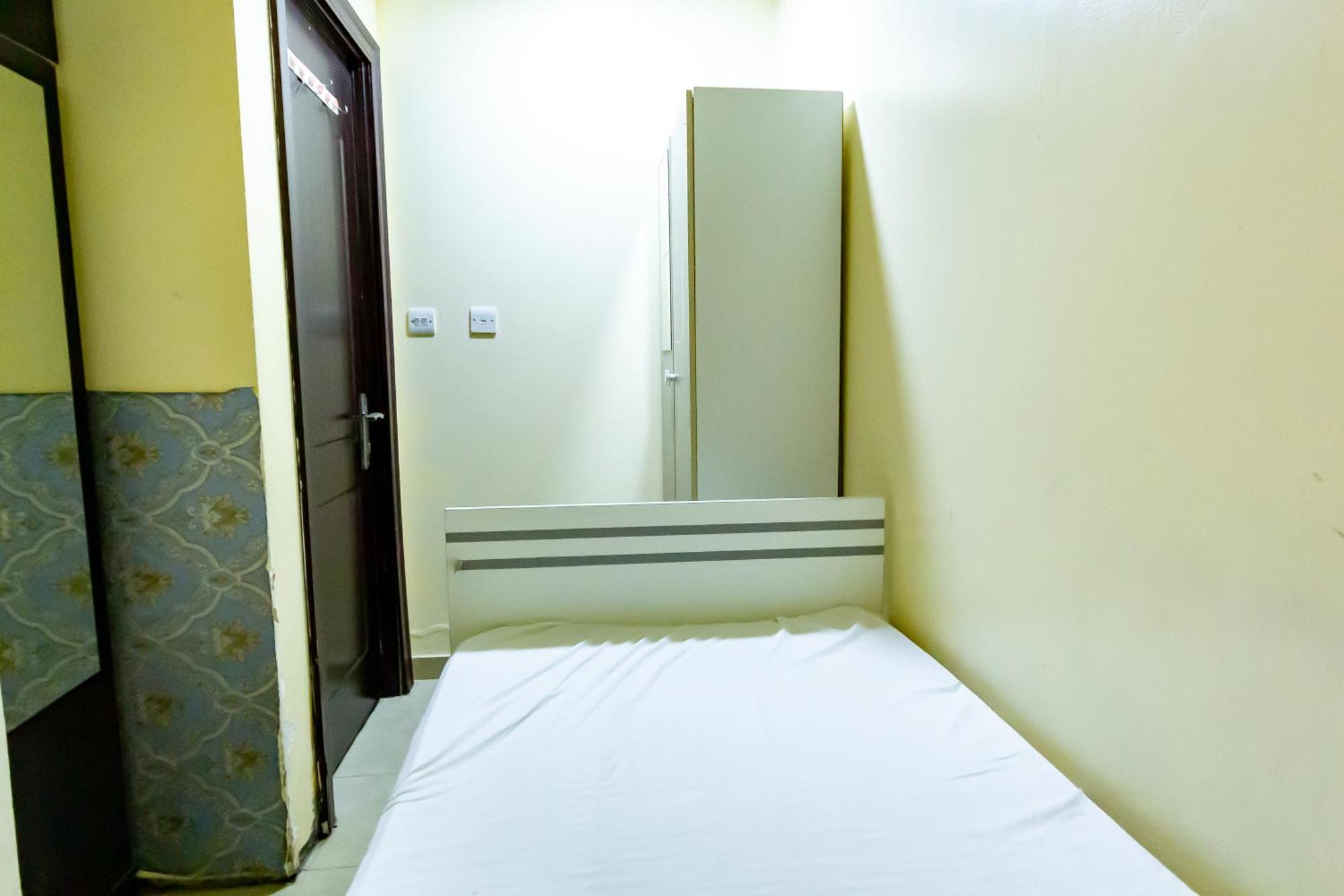 Small Budget Rooms For 'Girls' Only In Dubai, Marina Esterno foto