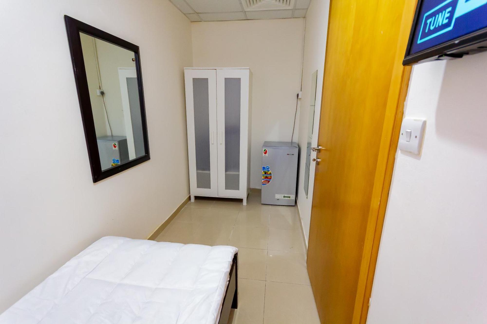 Small Budget Rooms For 'Girls' Only In Dubai, Marina Esterno foto