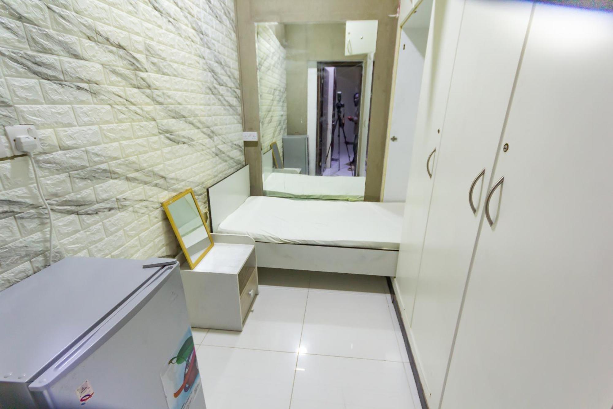 Small Budget Rooms For 'Girls' Only In Dubai, Marina Esterno foto